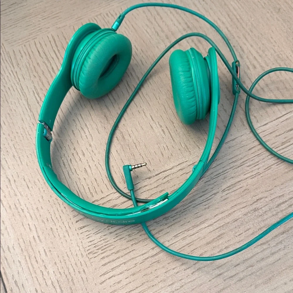 Beats by Dre Teal On-Ear Headphones - Picture 2 of 3